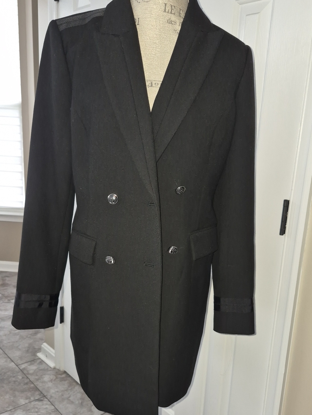 WHBM EUC MILITARY STYLE DETAILED STRUCTURED DOUBLE BREAST LINED COAT SZ MED